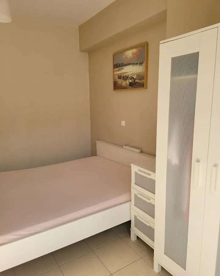 Alex Apartment Pefkochori 0*,  Greece